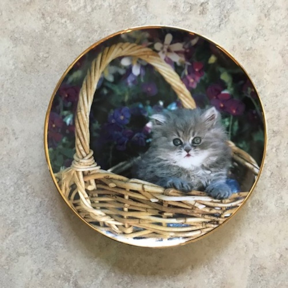 Franklin Mint Nancy Matthew’s collectible cat plate